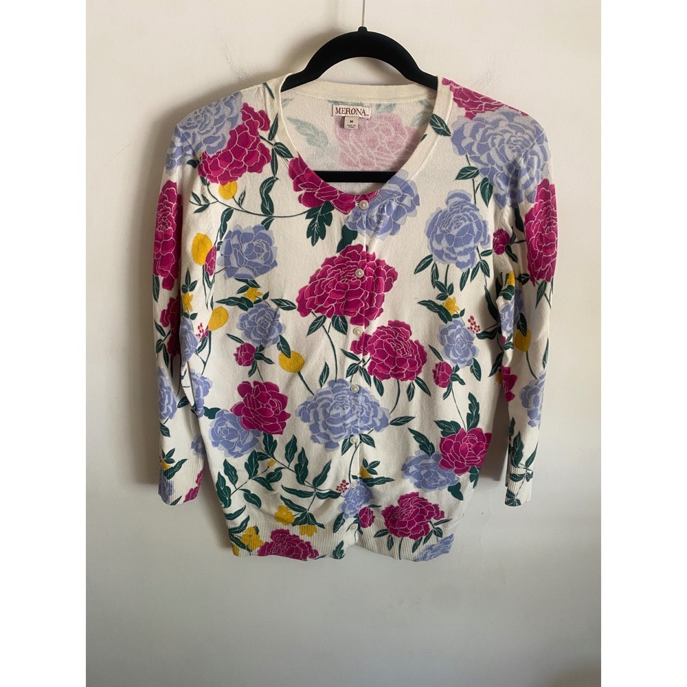 Merona Womens Floral Cardigan Sweater White Pink Purple Rose Print Size M Cotton